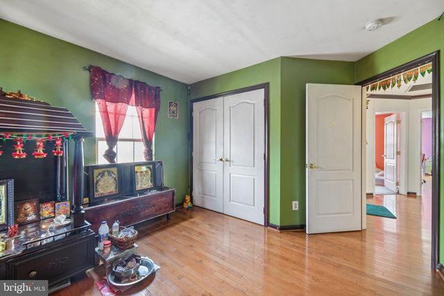 8405 MINERAL SPRINGS DR, Manassas, VA 20112