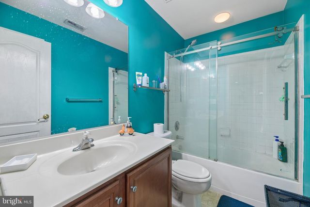 8405 MINERAL SPRINGS DR, Manassas, VA 20112