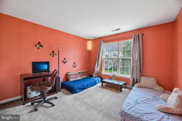 8405 MINERAL SPRINGS DR, Manassas, VA 20112