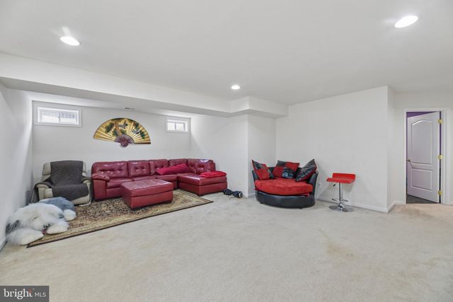 8405 MINERAL SPRINGS DR, Manassas, VA 20112