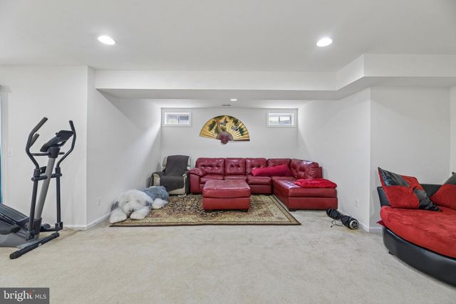 8405 MINERAL SPRINGS DR, Manassas, VA 20112