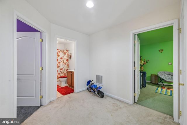 8405 MINERAL SPRINGS DR, Manassas, VA 20112