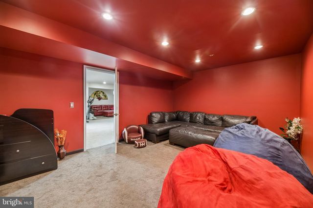 8405 MINERAL SPRINGS DR, Manassas, VA 20112