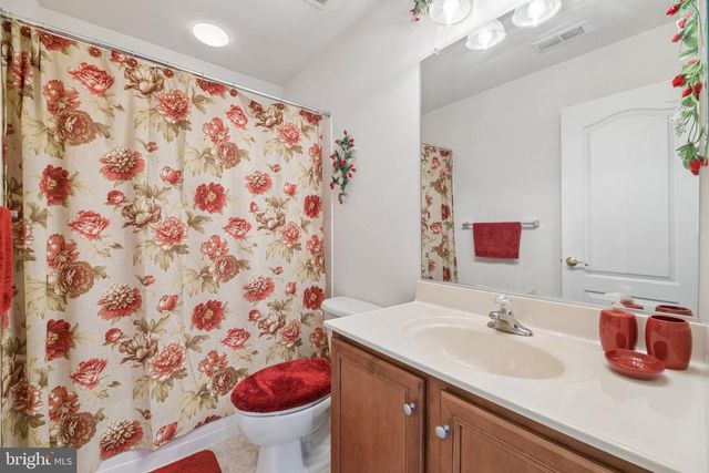 8405 MINERAL SPRINGS DR, Manassas, VA 20112