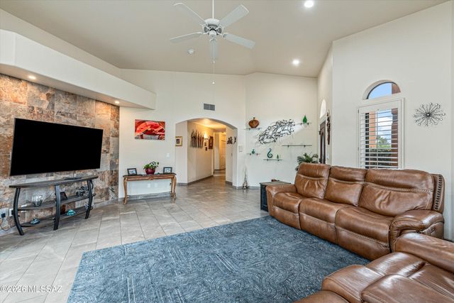 4580 E Red Mesa Drive, Tucson, AZ 85718