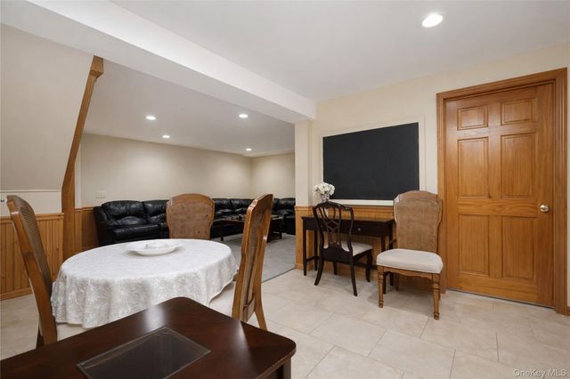 59 Tarring Street, Staten Island, NY 10306