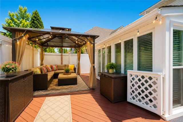 59 Tarring Street, Staten Island, NY 10306