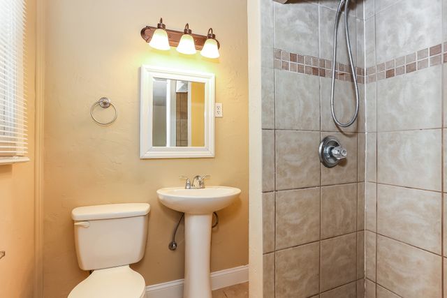 1103 Warden Street, Benbrook, TX 76126