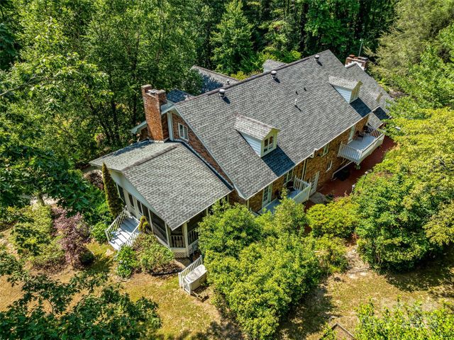 163 Northern Lights Lane, Hendersonville, NC 28739