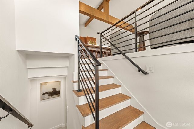 10518 158th Avenue NE, Redmond, WA 98052