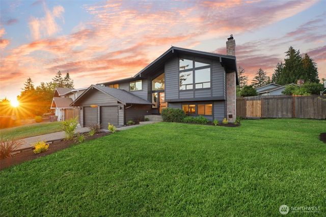 10518 158th Avenue NE, Redmond, WA 98052