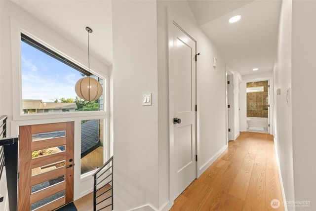 10518 158th Avenue NE, Redmond, WA 98052