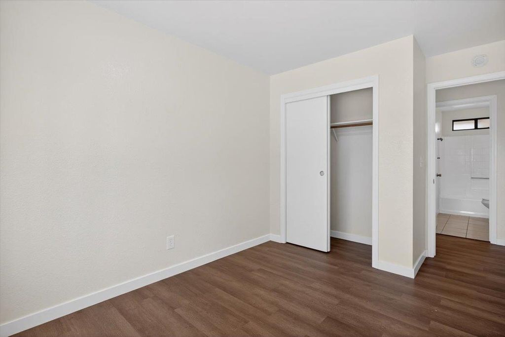 Image 16 of property listing at 3670 W Fedora Avenue, Fresno, CA 93722