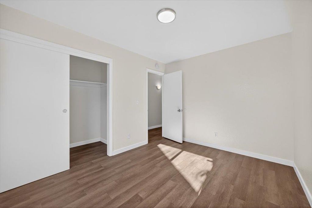 Image 18 of property listing at 3670 W Fedora Avenue, Fresno, CA 93722