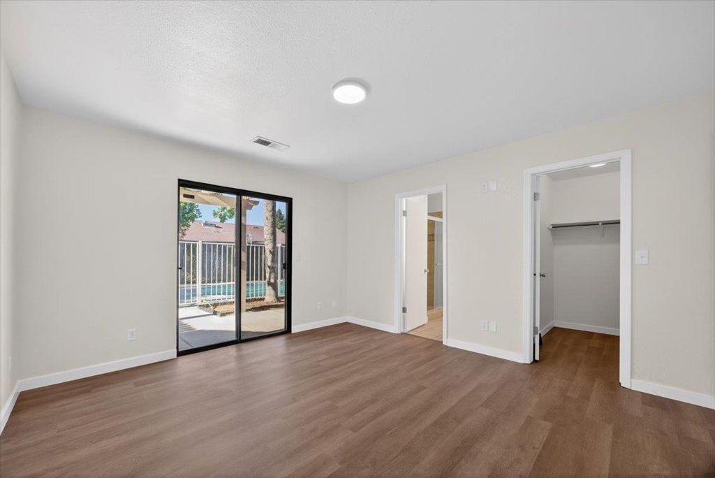 Image 24 of property listing at 3670 W Fedora Avenue, Fresno, CA 93722