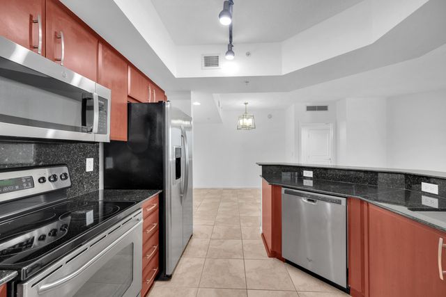403 S Sapodilla Avenue 612, West Palm Beach, FL 33401