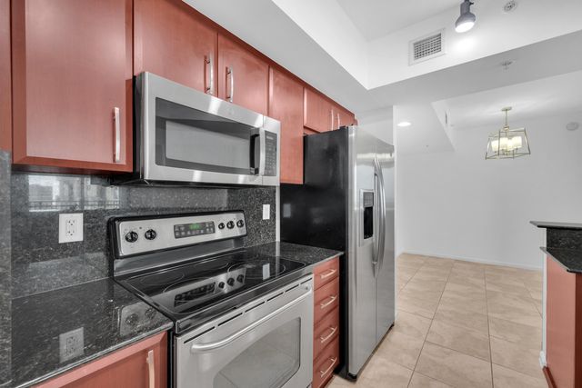 403 S Sapodilla Avenue 612, West Palm Beach, FL 33401