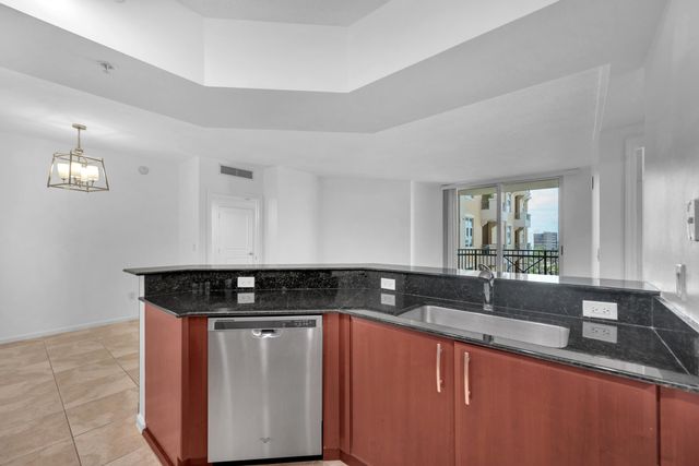 403 S Sapodilla Avenue 612, West Palm Beach, FL 33401