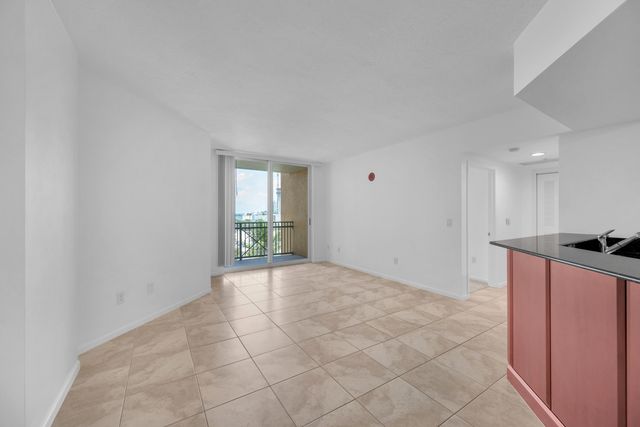 403 S Sapodilla Avenue 612, West Palm Beach, FL 33401