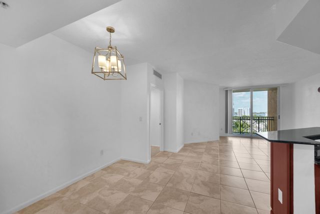 403 S Sapodilla Avenue 612, West Palm Beach, FL 33401