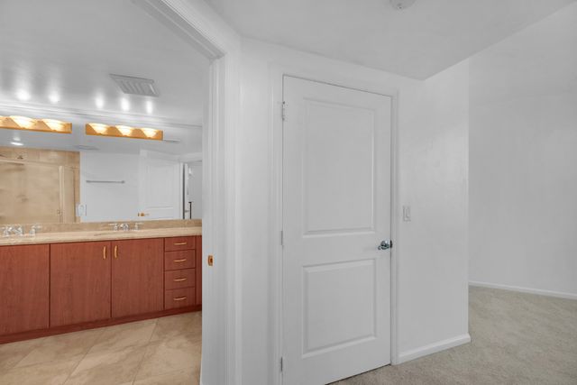 403 S Sapodilla Avenue 612, West Palm Beach, FL 33401