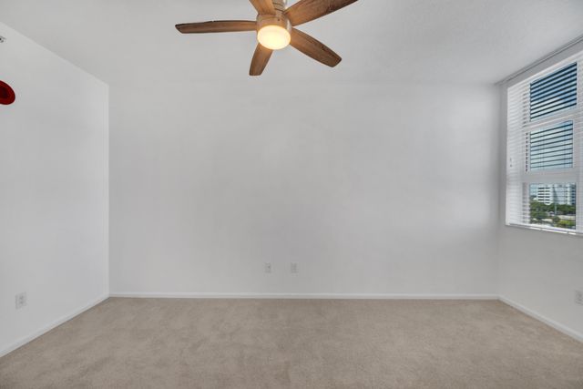 403 S Sapodilla Avenue 612, West Palm Beach, FL 33401