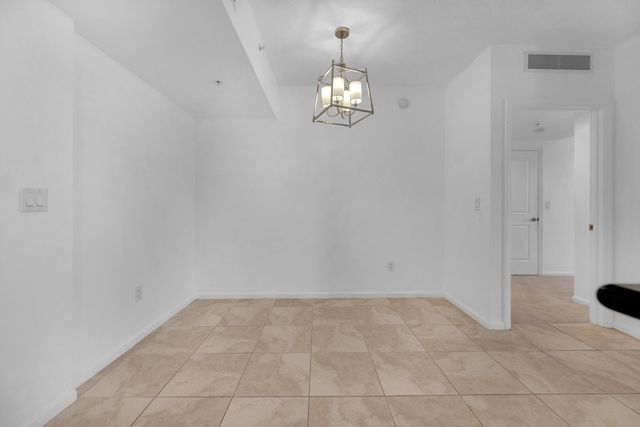 403 S Sapodilla Avenue 612, West Palm Beach, FL 33401