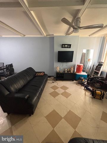 815 E HILTON ST, Philadelphia, PA 19134