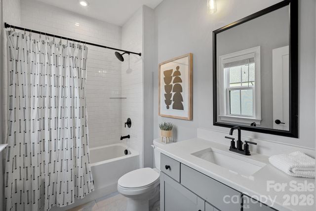 2543 Deacon Avenue, Charlotte, NC 28204