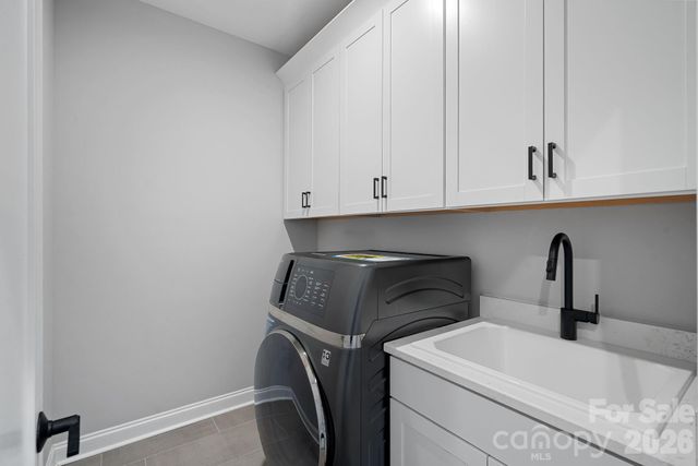 2543 Deacon Avenue, Charlotte, NC 28204