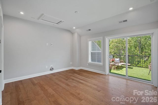 2543 Deacon Avenue, Charlotte, NC 28204