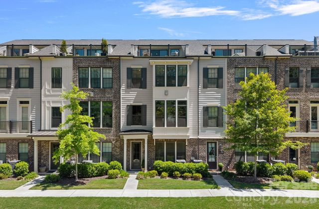 2543 Deacon Avenue, Charlotte, NC 28204