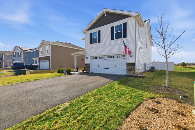 117 Fieldcrest Avenue, Hampshire, IL 60140