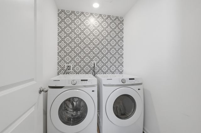 117 Fieldcrest Avenue, Hampshire, IL 60140