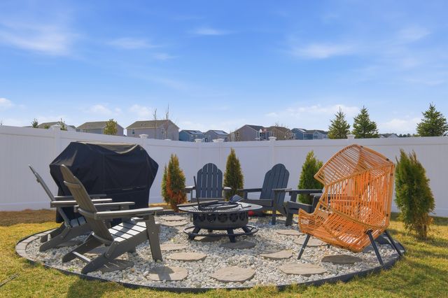 117 Fieldcrest Avenue, Hampshire, IL 60140