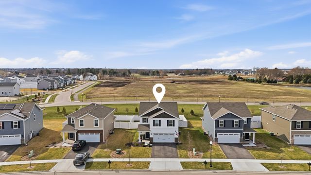 117 Fieldcrest Avenue, Hampshire, IL 60140