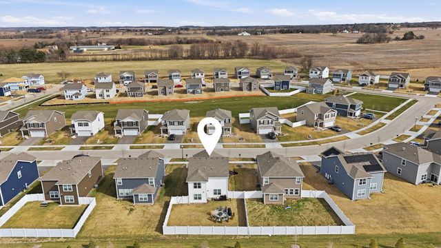 117 Fieldcrest Avenue, Hampshire, IL 60140