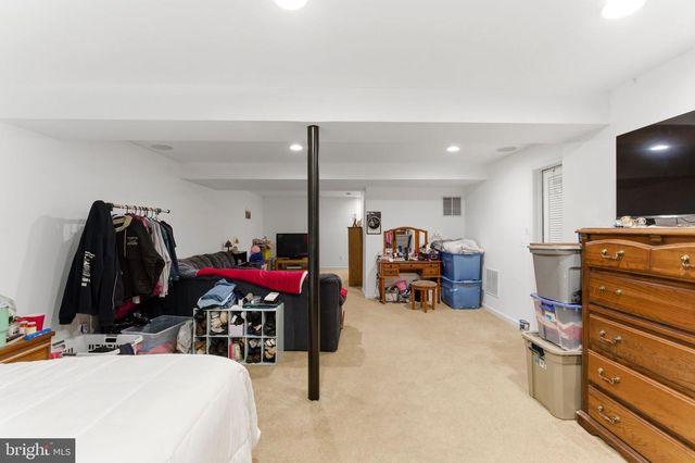 100 HALF PENNY CT, Stephens City, VA 22655
