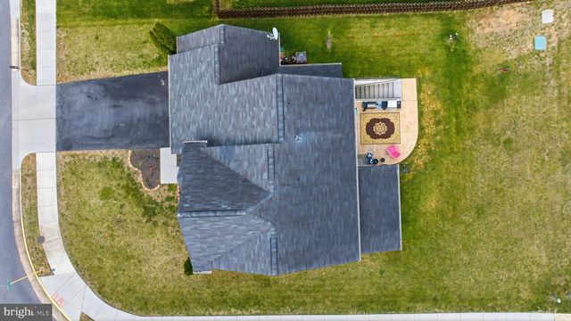 100 HALF PENNY CT, Stephens City, VA 22655