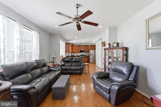 100 HALF PENNY CT, Stephens City, VA 22655