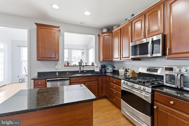 100 HALF PENNY CT, Stephens City, VA 22655