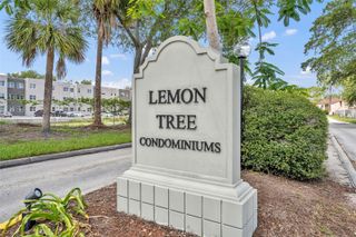2713 LEMONTREE LANE 17-D, Orlando, FL 32839