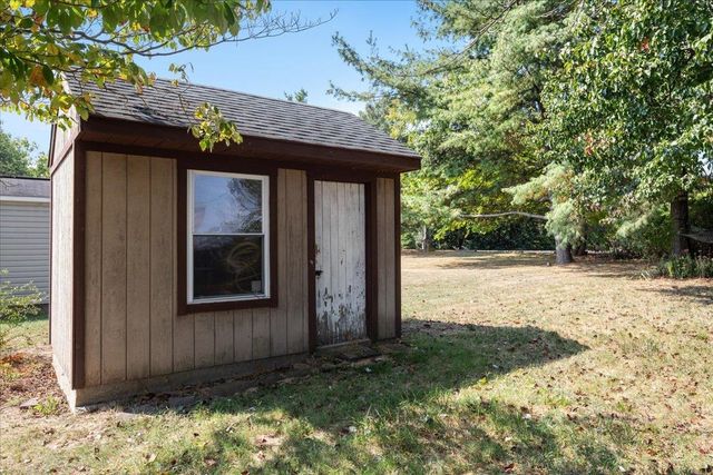 9299 N CONGRESS ST, New Market, VA 22844