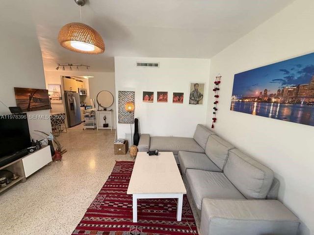 8420 Byron Ave 2, Miami Beach, FL 33141