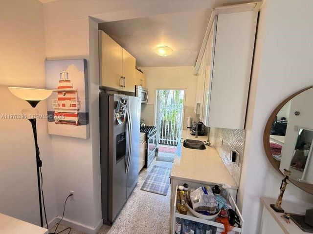 8420 Byron Ave 2, Miami Beach, FL 33141