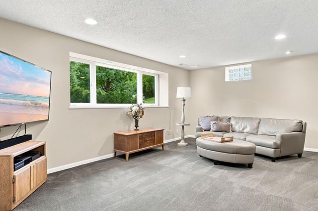 8716 Virginia Avenue S, Bloomington, MN 55438