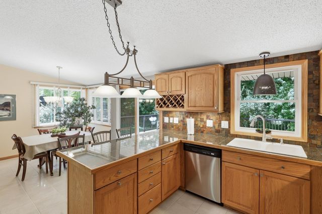 8716 Virginia Avenue S, Bloomington, MN 55438