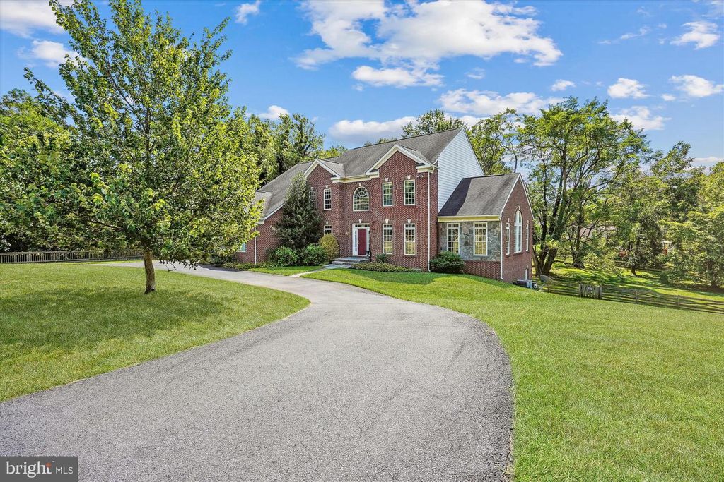 6975 IDYLWOOD RD, Falls Church, VA 22043