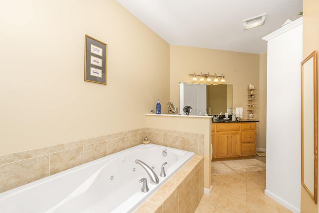 3633 Old Savannah Drive, Oshtemo Twp, MI 49009