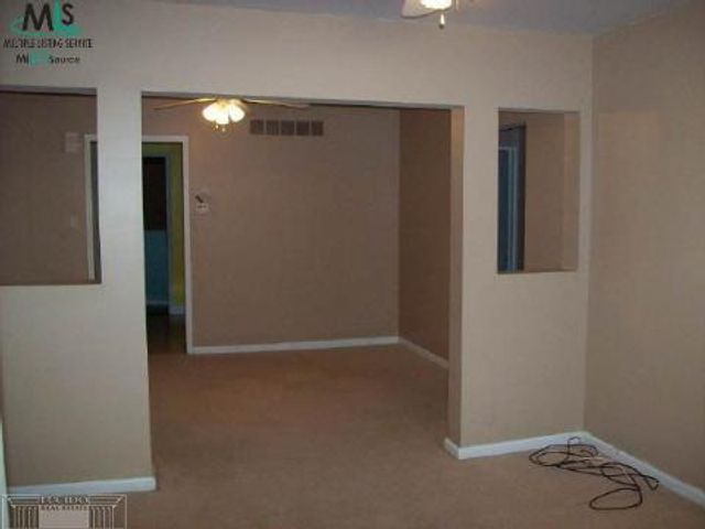 17444 Ivanhoe Street, Roseville, MI 48066